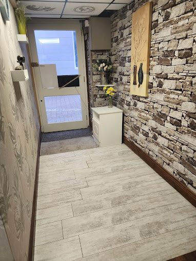 yendee-hallway